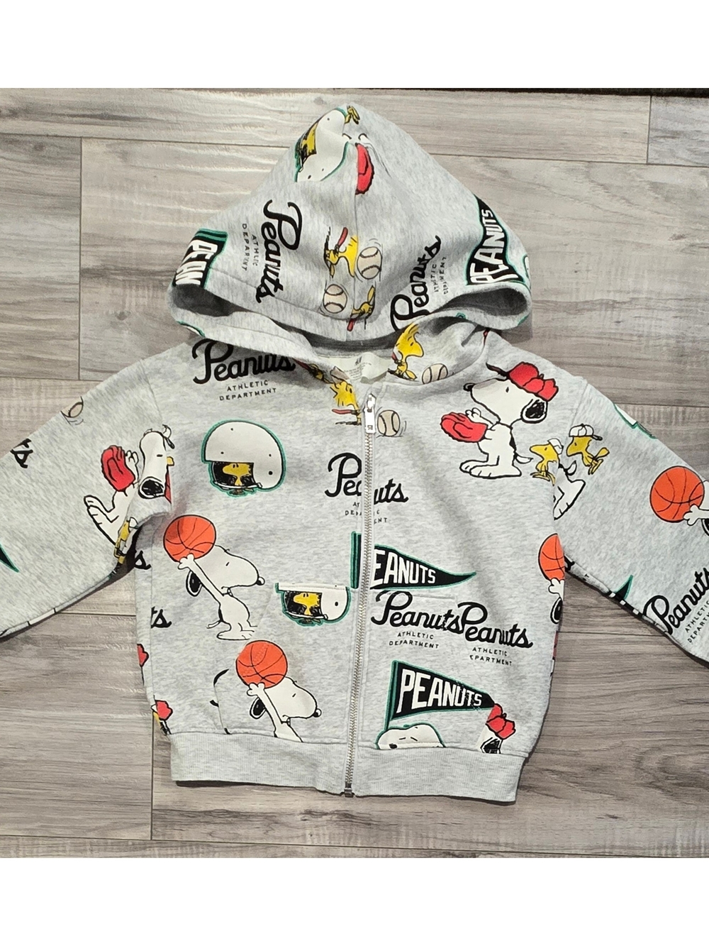 H&M Peanuts  Snoopy & Woodstock Zip Hoodie